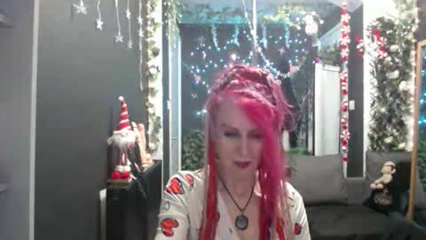 SaucySky online show from December 6, 12:18 am