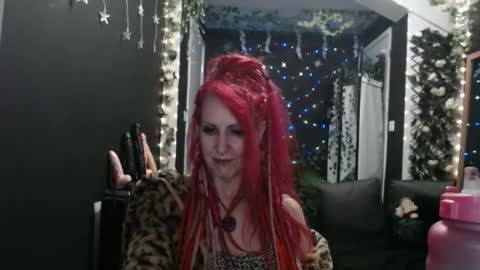 SaucySky online show from February 8, 3:30 am