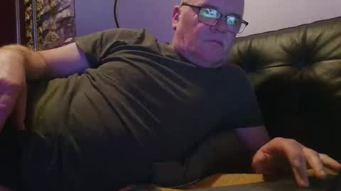 saugeil123 online show from February 13, 9:40 pm