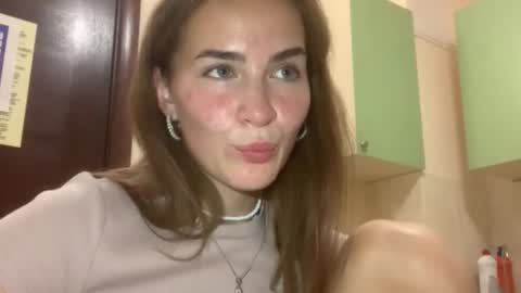 Snapshot of saundrayeeloy chatting on September 11, 6:09 pm Martha online show from September 11, 6:09 pm