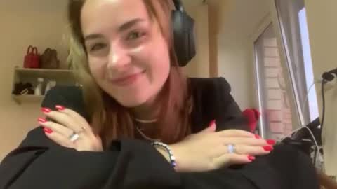 Snapshot of saundrayeeloy chatting on September 8, 3:33 pm Martha online show from September 8, 3:33 pm