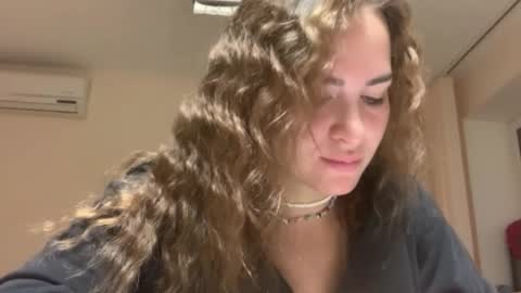 Snapshot of saundrayeeloy chatting on September 17, 6:22 pm Martha online show from September 17, 6:22 pm