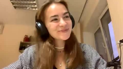 Snapshot of saundrayeeloy chatting on September 9, 3:34 pm Martha online show from September 9, 3:34 pm
