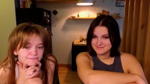 Snapshot of sav_anna chatting on September 18, 1:48 pm LUNA and ANNA online show from September 18, 1:48 pm