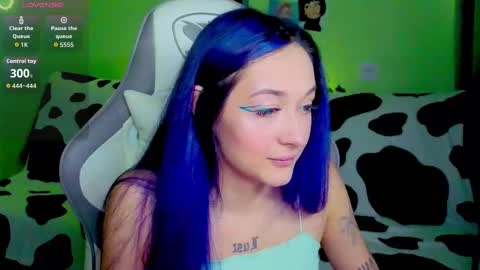 Snapshot of savage_lust_ chatting on September 18, 4:16 am Ariel online show from September 18, 4:16 am