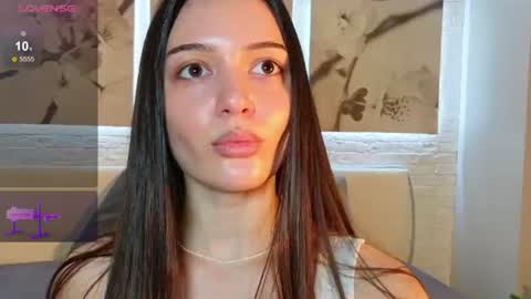 savannah_h online show from June 18, 8:03 pm