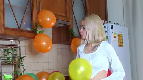 savannahshor online show from October 4, 8:28 pm