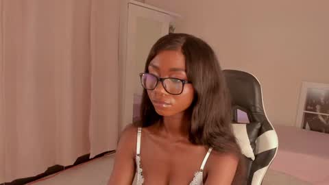 Savannahwildee online show from December 9, 7:29 pm
