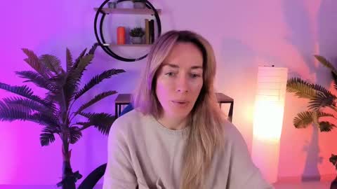 save the qween online show from February 9, 8:21 am