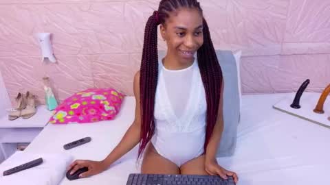 savory_pussy18 online show from October 7, 2:46 pm