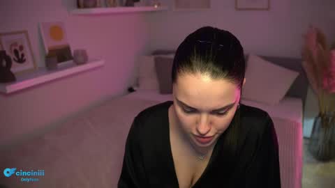 Snapshot of savvage_play chatting on February 20, 10:48 pm Naomi online show from February 20, 10:48 pm