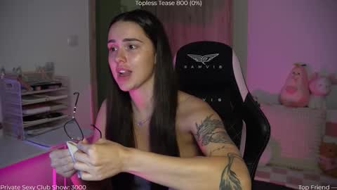 Snapshot of savvage_play chatting on September 14, 6:31 pm Naomi online show from September 14, 6:31 pm