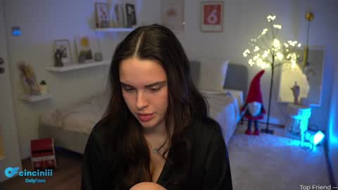 Snapshot of savvage_play chatting on December 2, 7:11 pm Naomi online show from December 2, 7:11 pm