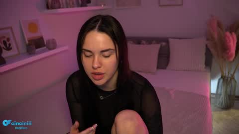 Snapshot of savvage_play chatting on March 12, 7:47 pm Naomi online show from March 12, 7:47 pm