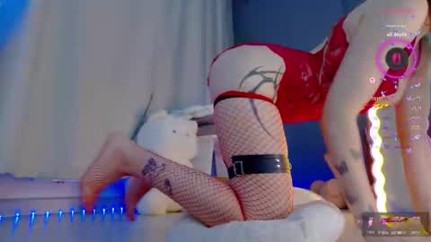 Luna online show from September 25, 7:10 pm