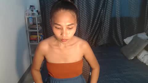 sazzy_lady online show from May 4, 3:35 am