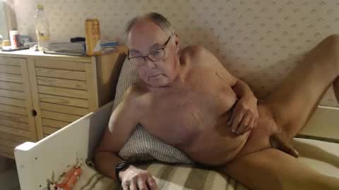 Scand online show from December 4, 12:43 am