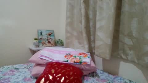 Snapshot of scar58 chatting on February 25, 1:21 pm scarlett. online show from February 25, 1:21 pm