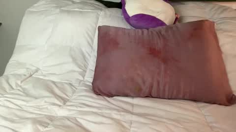 Scarblooms69 online show from January 13, 2:07 am