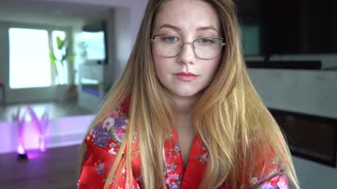 scarlajade online show from December 5, 8:49 pm