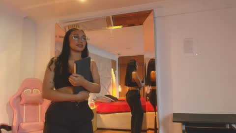 scarleett_ebony online show from February 4, 6:50 am