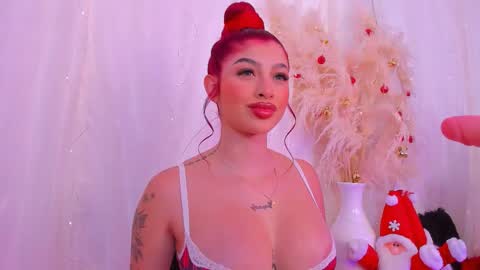 scarleett jones online show from December 13, 9:21 pm