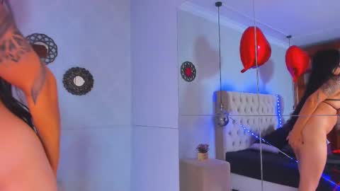 sacrlet online show from February 19, 11:04 pm