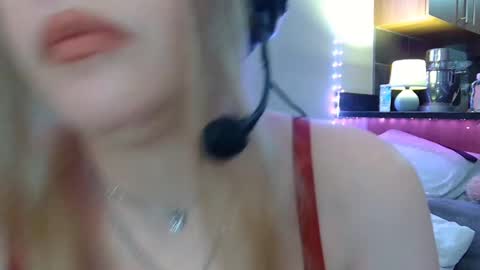 Scarlet Carnal -  online show from February 15, 10:31 pm