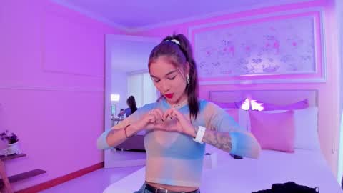 Scarlet online show from February 28, 8:35 pm