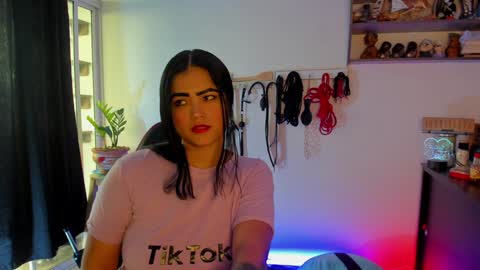 scarlet taylor kennedy online show from December 7, 9:28 pm