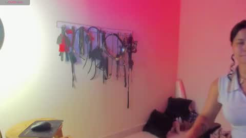 scarlet taylor kennedy online show from August 3, 9:10 pm