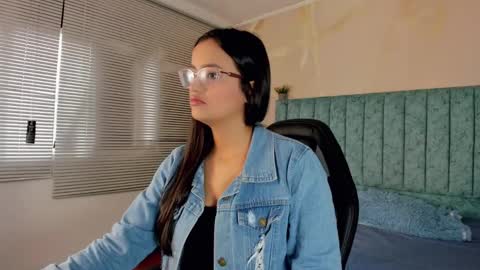 Scarlet  online show from February 21, 12:50 pm