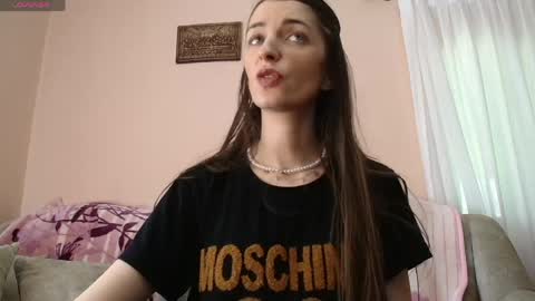 Scarlet online show from April 26, 1:42 pm