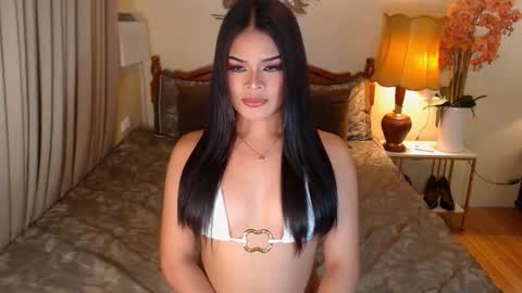 Snapshot of scarlet_snow_asian chatting on September 9, 8:42 pm Scarlet online show from September 9, 8:42 pm