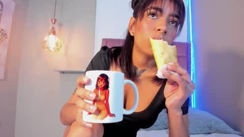 scarlet_vixen_ online show from March 17, 12:32 pm