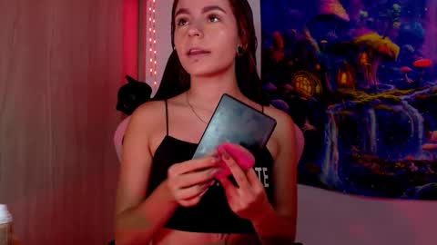 Scarlet online show from January 15, 8:17 pm