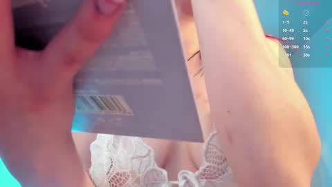 Scarlet  online show from September 20, 5:21 am