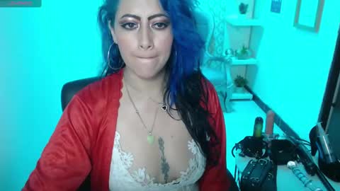 Scarleth online show from March 5, 9:05 am
