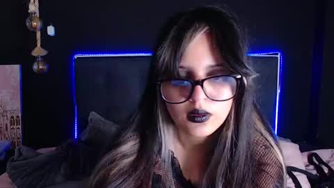 SCARLETH online show from March 9, 7:45 am