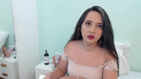 scarlet  online show from April 1, 1:41 pm