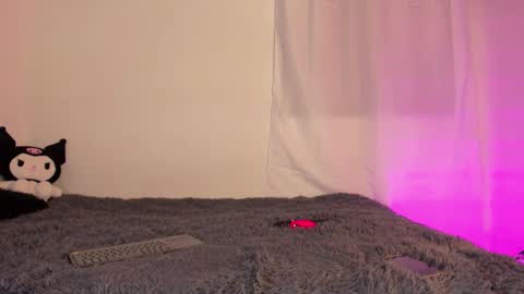   online show from February 21, 1:14 pm