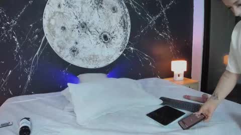 Scarlet online show from September 18, 11:09 pm