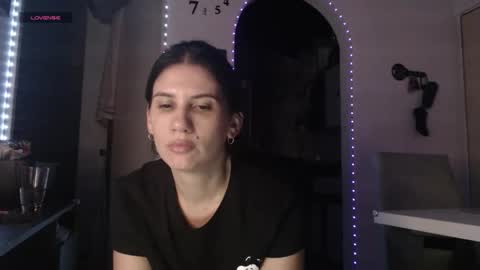 scarletmoons online show from March 2, 5:08 am