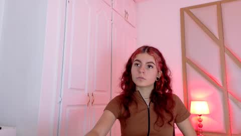 Scarlet online show from February 20, 2:57 pm