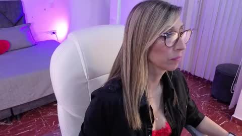 Scarlett online show from February 14, 1:25 pm