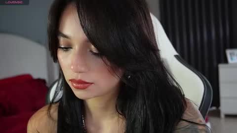 juli online show from October 23, 9:37 pm