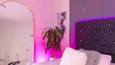 scarlett__durand online show from October 1, 1:43 pm