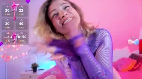 scarlett_blake11 online show from October 29, 7:21 am