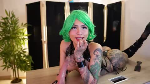 Scarlett Collins online show from February 19, 1:49 am