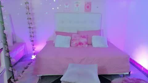 Scarlett  online show from November 28, 1:18 pm